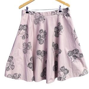 H&M .Vintage Women Circle Skirt Purple Lilac Black Floral Rose Retro. Size10